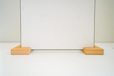 Zweigeteilter Bildaufsteller aus Holz